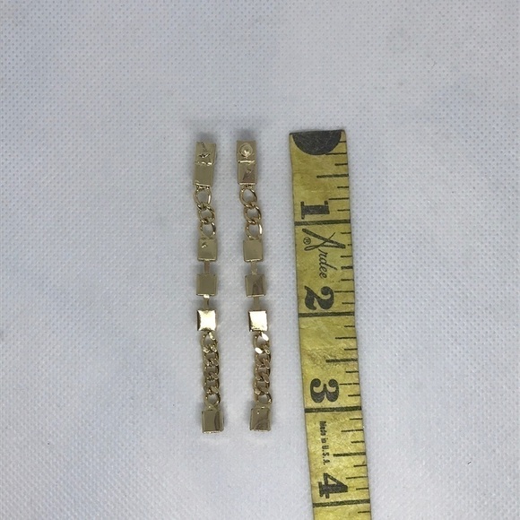 WHITE GEM EARRINGS ✨✨✨ - Picture 2 of 2